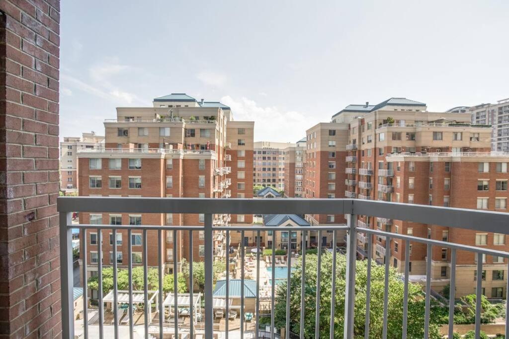 Fantastic 1 Bedroom Condo At Ballston With Gym Arlington Eksteriør bilde