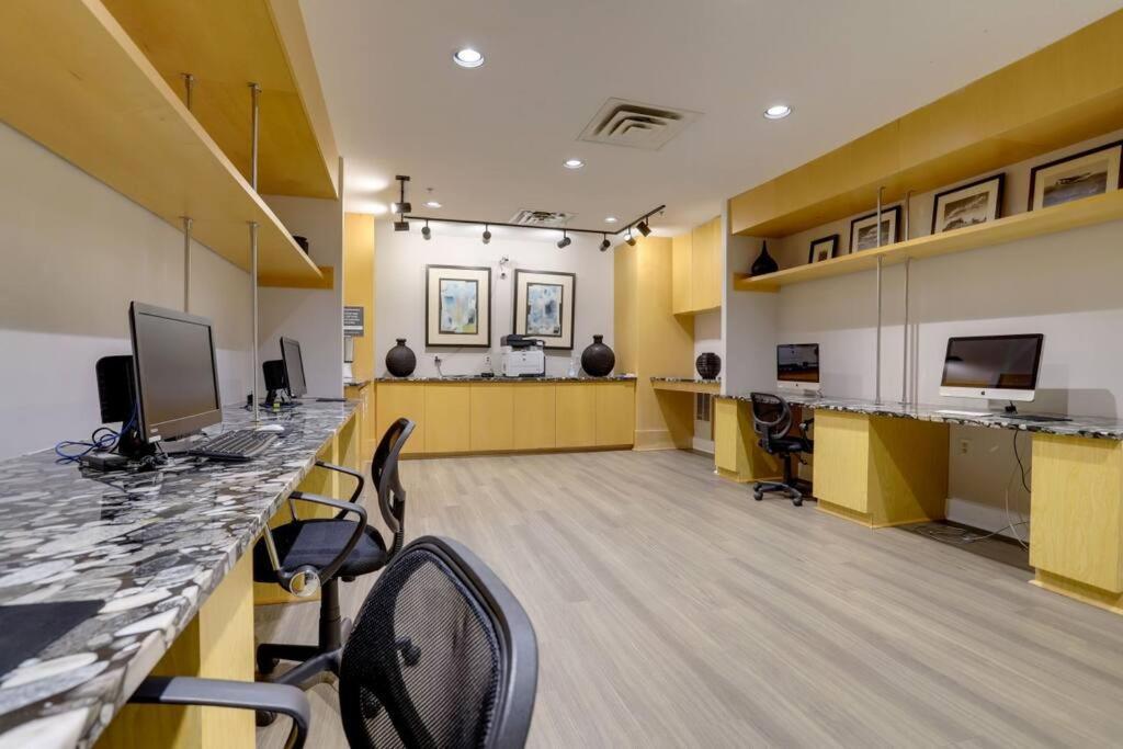 Fantastic 1 Bedroom Condo At Ballston With Gym Arlington Eksteriør bilde