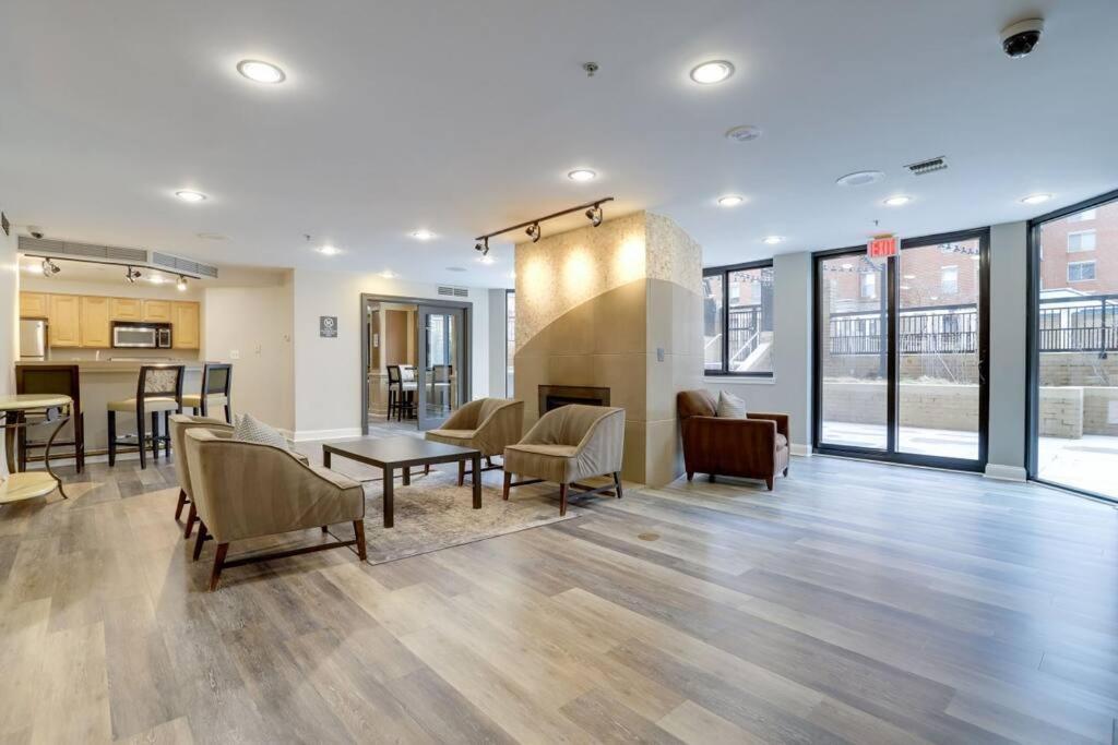 Fantastic 1 Bedroom Condo At Ballston With Gym Arlington Eksteriør bilde